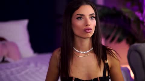 Lala online show from 09.21.25