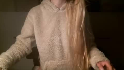 Snapshot of lalenka chatting on 11.29.25 lalenka online show from 11.29.25