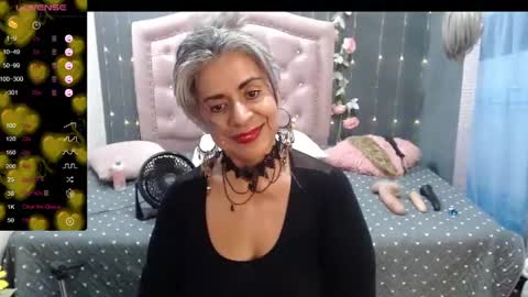 Snapshot of lalisha_96 chatting on 12.18.24 lalisha online show from 12.18.24