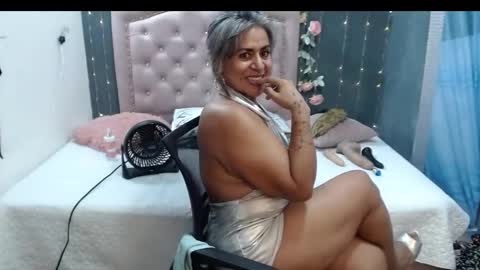 Snapshot of lalisha_96 chatting on 02.27.25 lalisha online show from 02.27.25