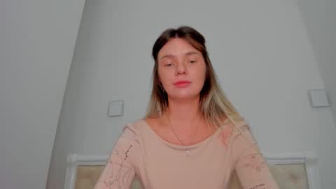 Lallie  online show from 11.06.25