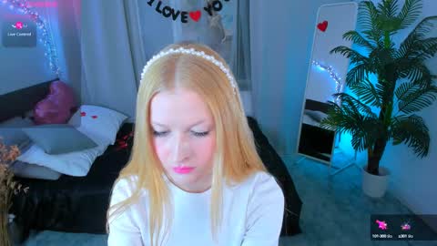 Laly online show from 02.16.25