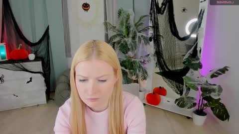 Laly online show from 10.20.25