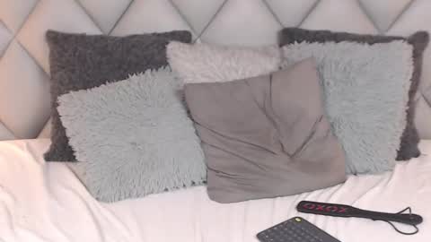 Snapshot of lalycastro chatting on 12.15.24 Laly Castro online show from 12.15.24