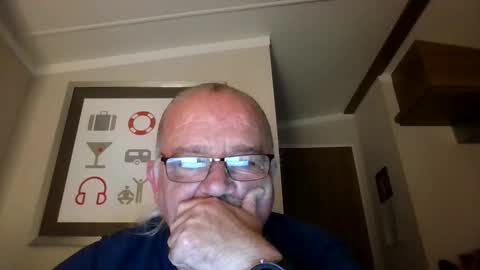 Snapshot of lamabama chatting on 09.15.25 lamabama online show from 09.15.25