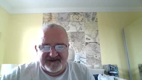 Snapshot of lamabama chatting on 10.13.25 lamabama online show from 10.13.25