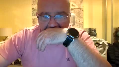 Snapshot of lamabama chatting on 10.18.25 lamabama online show from 10.18.25