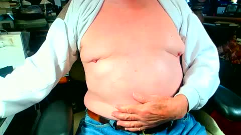 Snapshot of lamarbrazil chatting on 02.15.25 lamarbrazil online show from 02.15.25