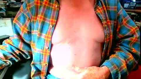 Snapshot of lamarbrazil chatting on 02.17.25 lamarbrazil online show from 02.17.25