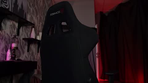 just call me Lana  and her security online show from 11.29.25