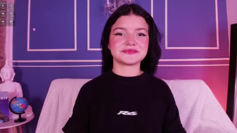 Snapshot of lana_beket_ chatting on 11.19.25 Lana online show from 11.19.25