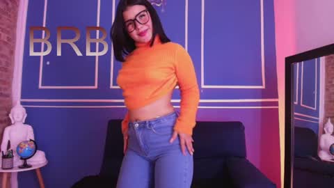 Snapshot of lana_beket_ chatting on 04.19.26 Lana online show from 04.19.26