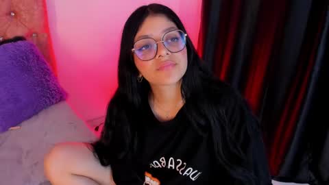 Snapshot of lana_dol chatting on 02.11.25 ... . . ... online show from 02.11.25