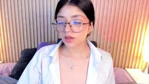 Snapshot of lana_dol chatting on 09.20.25 ... . . ... online show from 09.20.25