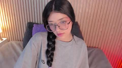 Snapshot of lana_dol chatting on 11.19.25 ... . . ... online show from 11.19.25