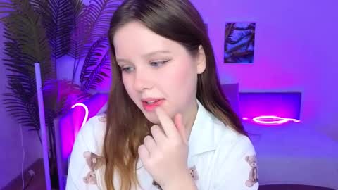 Lana online show from 10.26.25