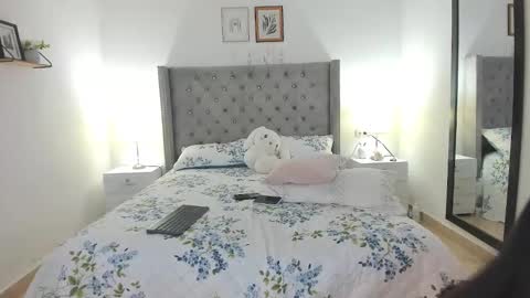 lana_roux online show from 01.18.26