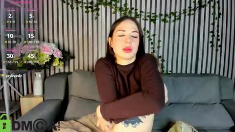 Lana Stones online show from 11.08.25