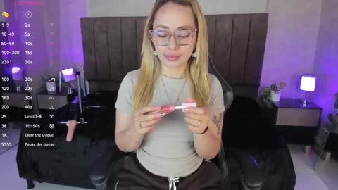 Lana online show from 11.15.25