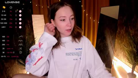 Lana online show from 11.11.25