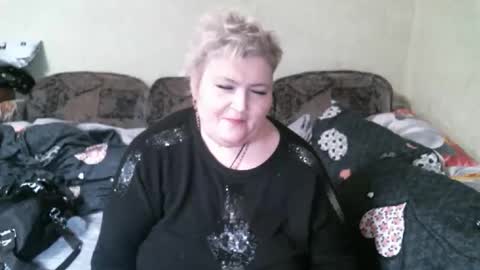 lanacat555 online show from 11.16.25