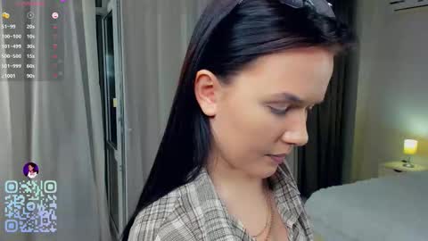 Snapshot of lanamellado chatting on 12.13.25 Emily - online show from 12.13.25