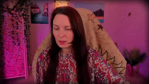 Lana Radiance online show from 06.05.26