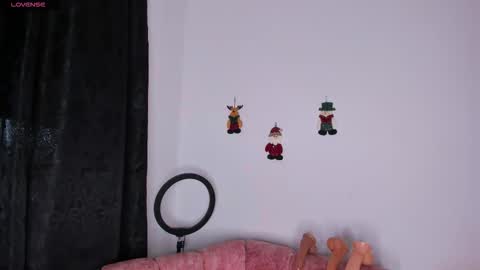 Snapshot of lanasin_ chatting on 12.18.25 lanasin_ online show from 12.18.25