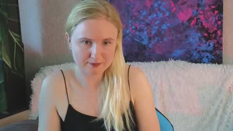 Snapshot of lanavismith chatting on 07.15.26 LanaviSmith online show from 07.15.26