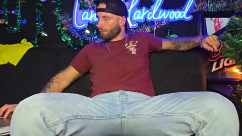 Snapshot of lancehardwood222 chatting on 11.12.25 LANCE online show from 11.12.25