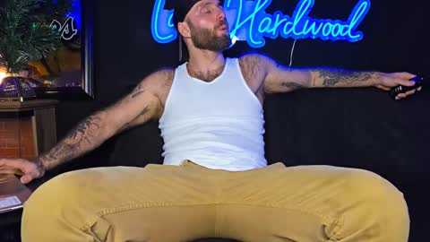 Snapshot of lancehardwood222 chatting on 12.15.25 LANCE online show from 12.15.25