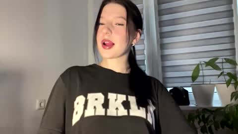 Snapshot of lanitastudstill chatting on 02.17.26 Sarah online show from 02.17.26