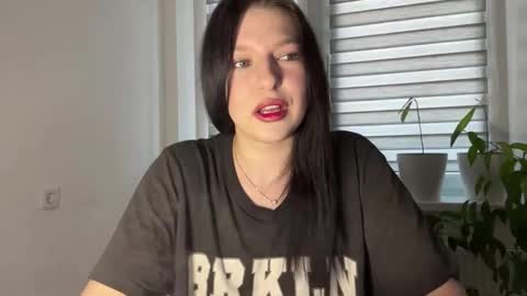 Snapshot of lanitastudstill chatting on 02.19.26 Sarah online show from 02.19.26