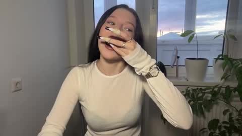 Snapshot of lanitastudstill chatting on 03.01.26 Sarah online show from 03.01.26