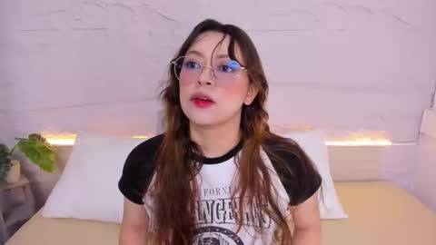 Lanna online show from 12.17.25