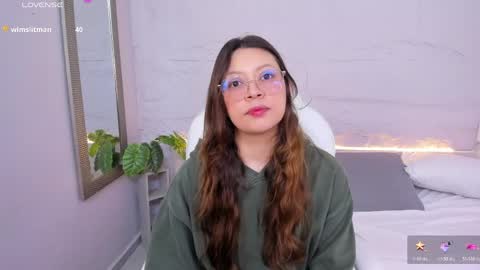 Snapshot of lanna_18_ chatting on 04.23.26 Lanna online show from 04.23.26