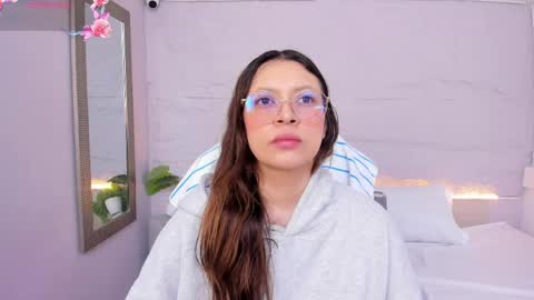Snapshot of lanna_18_ chatting on 04.29.26 Lanna online show from 04.29.26
