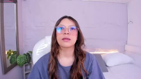 Snapshot of lanna_18_ chatting on 05.16.26 Lanna online show from 05.16.26