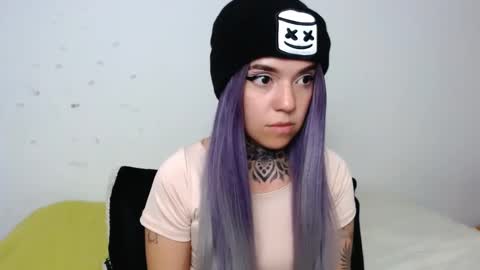 Snapshot of lannie_gonzales chatting on 01.27.25 LANNIE   online show from 01.27.25