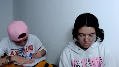 Snapshot of lannie_gonzales chatting on 02.12.25 LANNIE   online show from 02.12.25