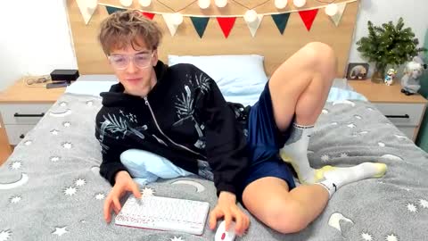 Fandi online show from 12.27.24