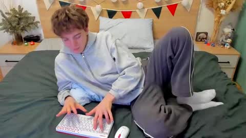 Fandi online show from 02.04.25