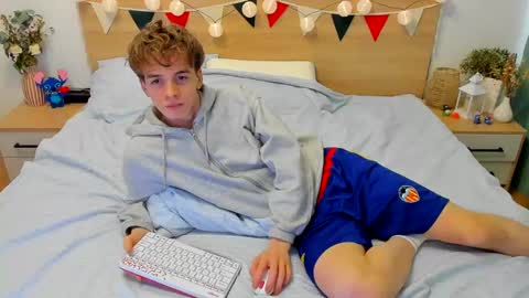 Fandi online show from 02.28.25