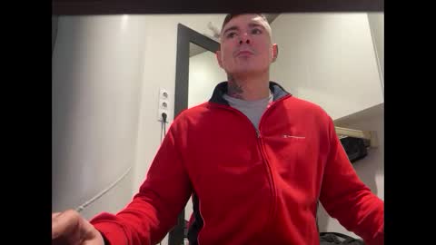 Snapshot of lanzarote6 chatting on 10.10.25 BDSM online show from 10.10.25