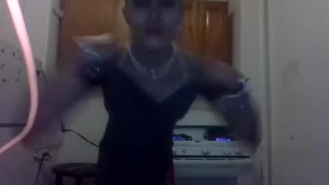 Lapuzzycat201923 online show from 12.24.24