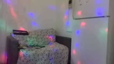 Lapuzzycat201923 online show from 01.11.25