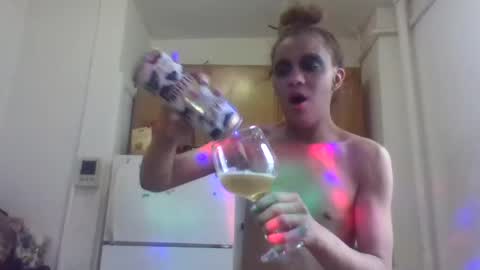 Lapuzzycat201923 online show from 01.26.25