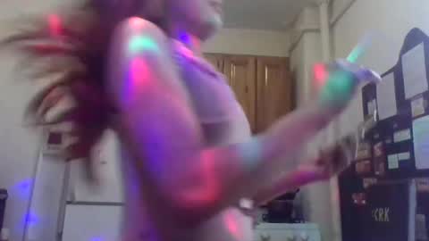 Lapuzzycat201923 online show from 02.05.25