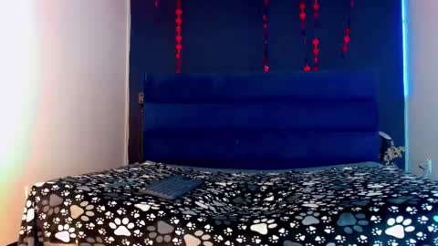 Lara Brunette  online show from 02.17.25