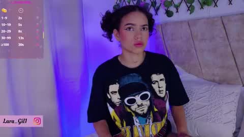 Lara Gill online show from 09.15.25